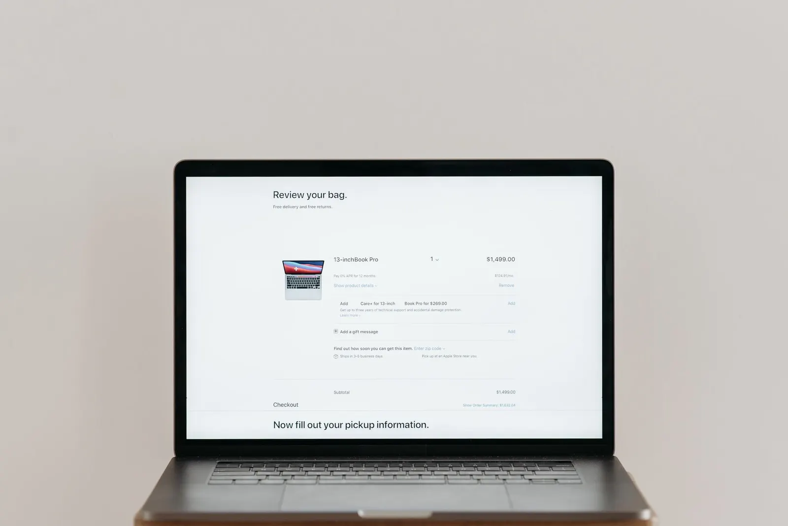 WooCommerce 产品详情页中用户上传的视频评价和晒图展示界面